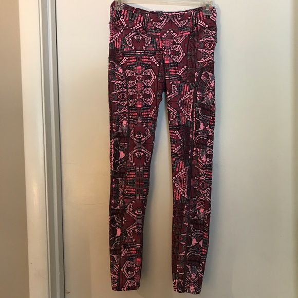 Maaji Boho Russet Soul Workout/Yoga Leggings - Picture 3 of 8